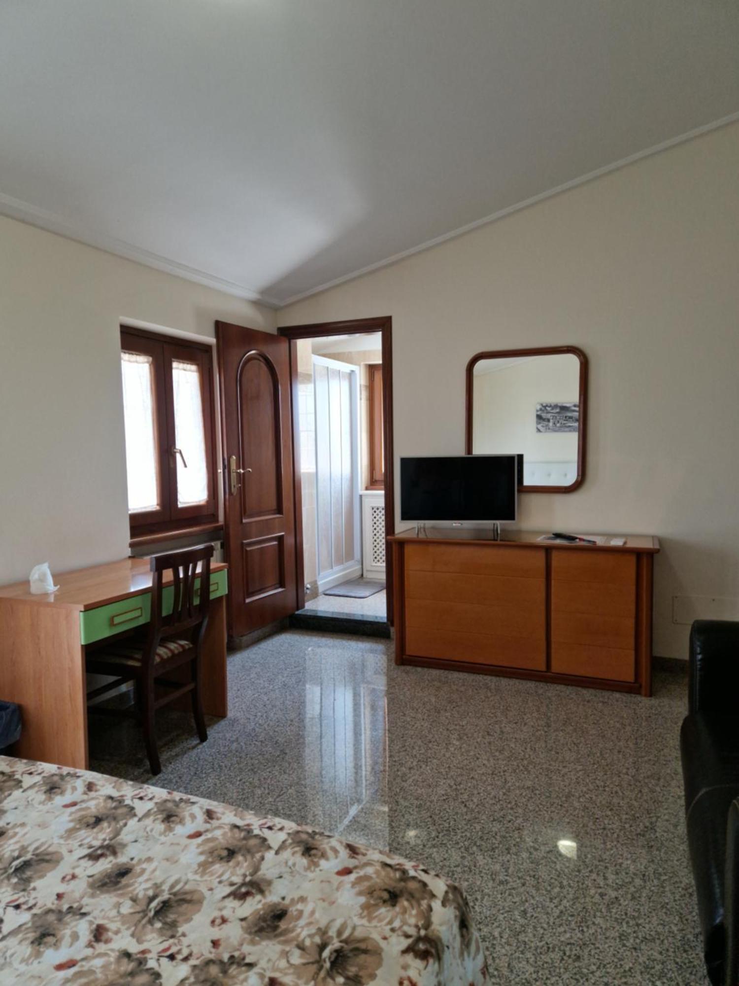Castelbarco House B Hotel Rome Exterior photo